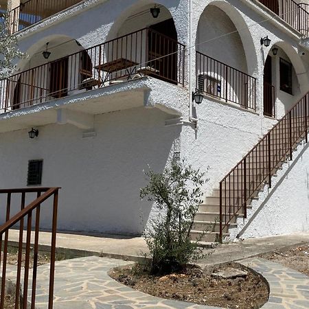 Zenso Studios Tolón Dış mekan fotoğraf