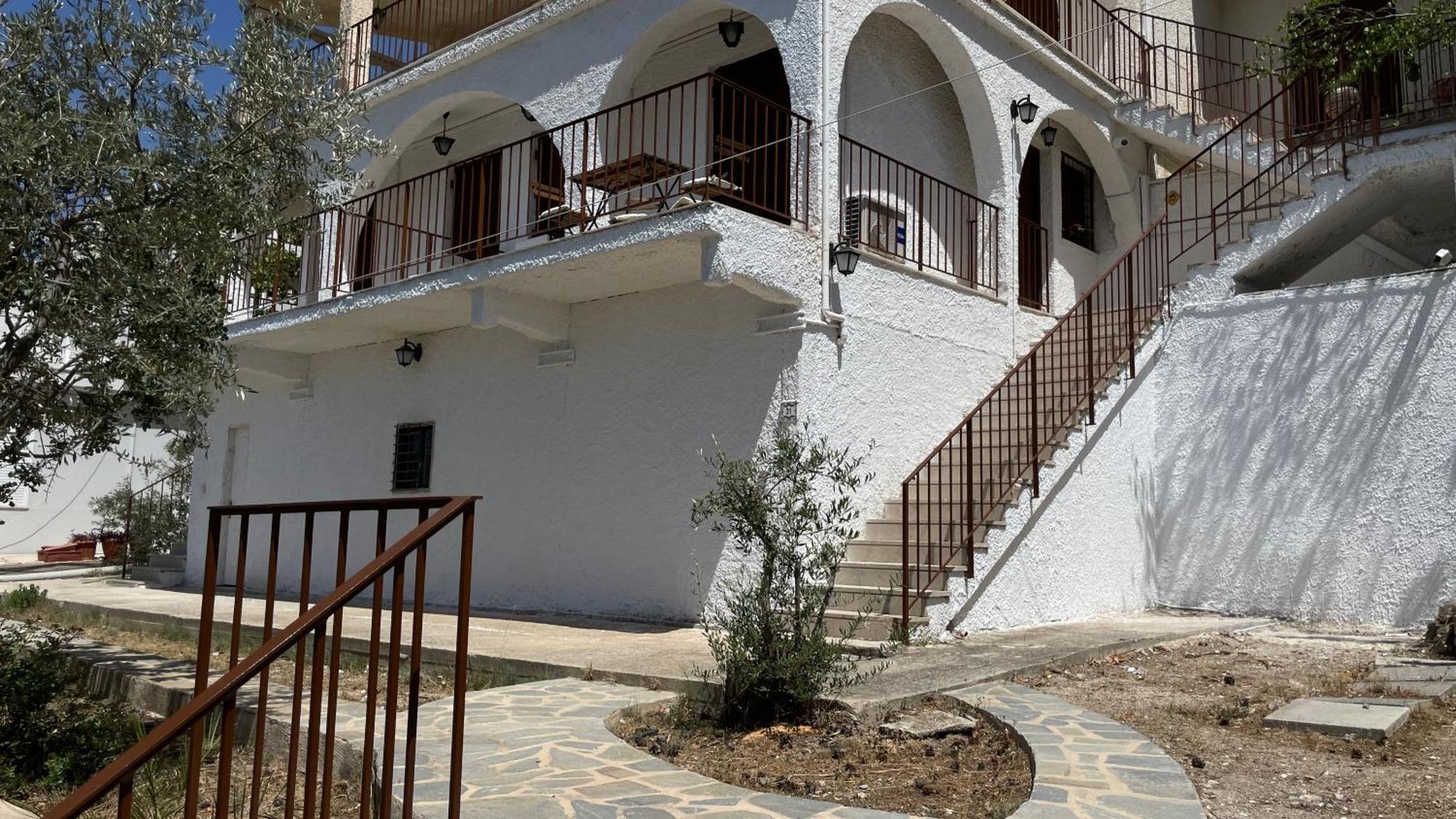 Zenso Studios Tolón Dış mekan fotoğraf