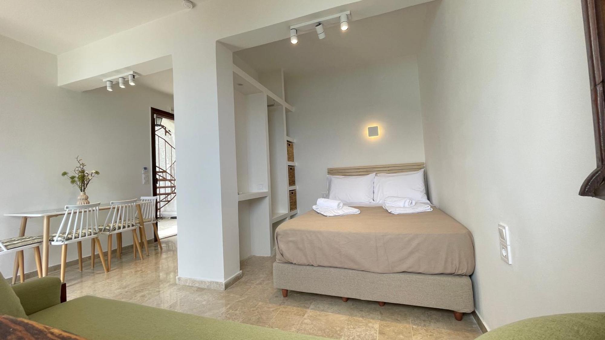 Zenso Studios Tolón Dış mekan fotoğraf