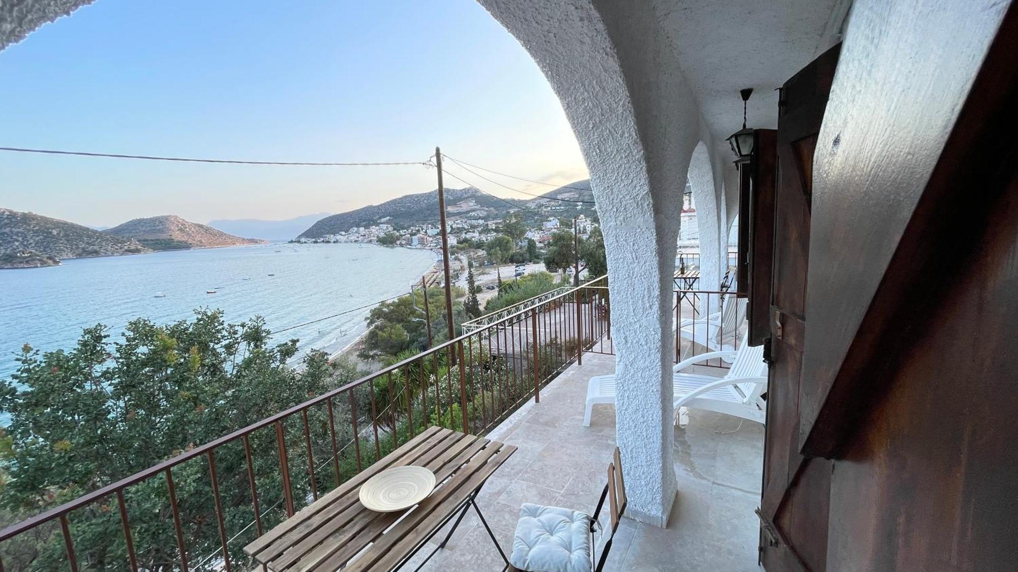 Zenso Studios Tolón Dış mekan fotoğraf