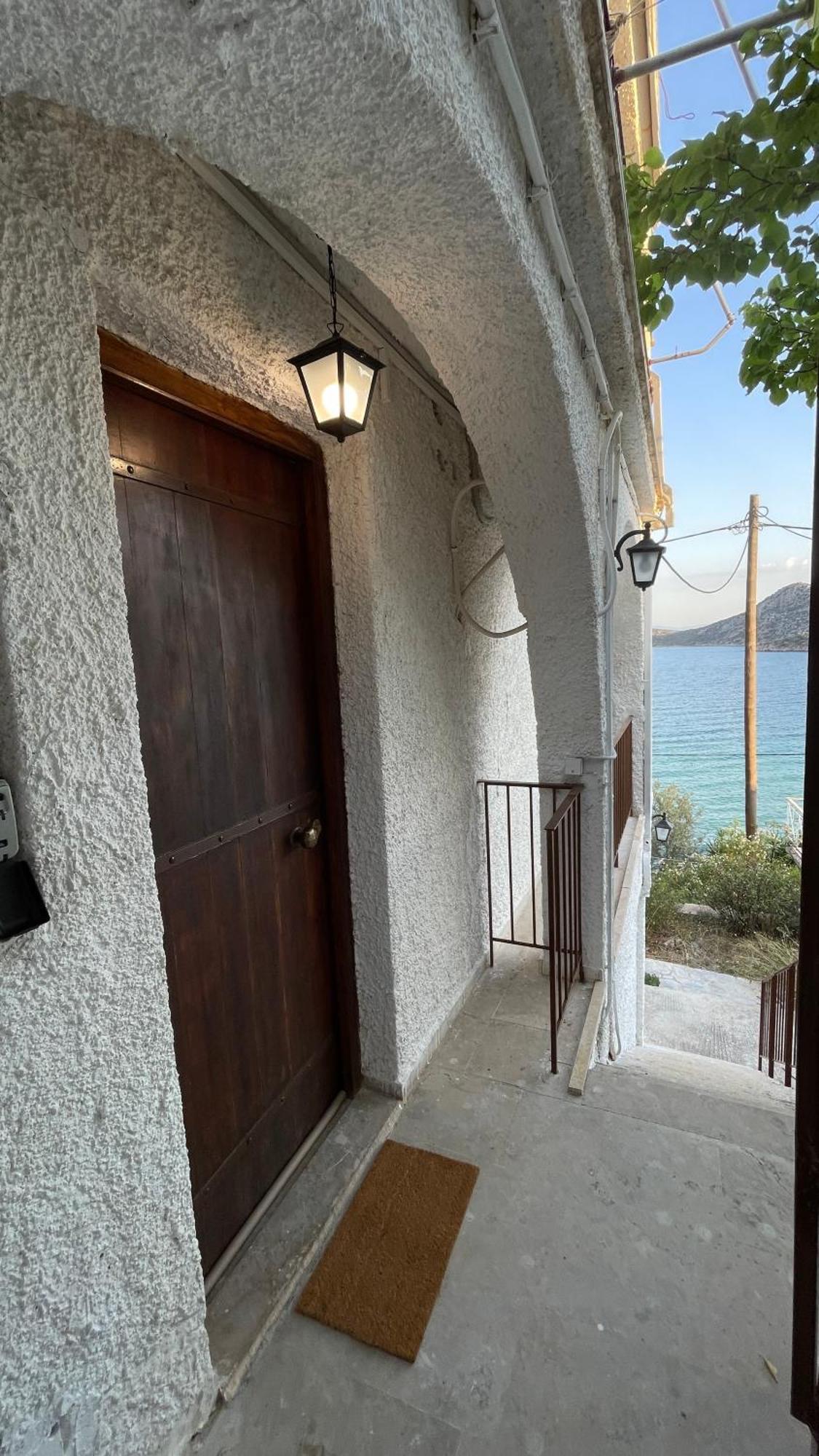 Zenso Studios Tolón Dış mekan fotoğraf