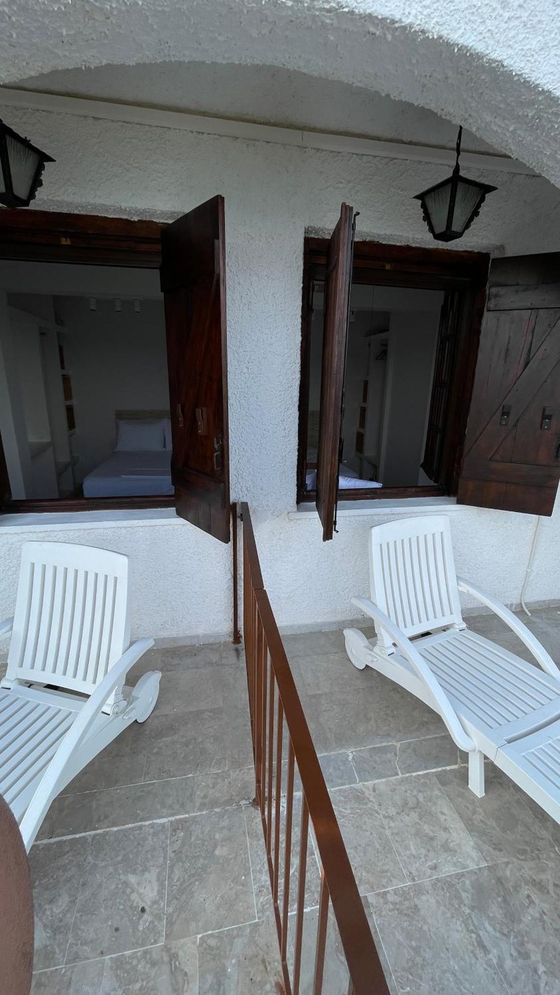 Zenso Studios Tolón Dış mekan fotoğraf